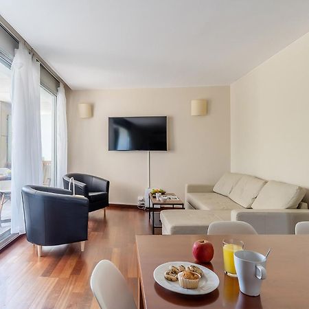 Ab Diagonal Sant Adria De Besos Apartamento Exterior foto